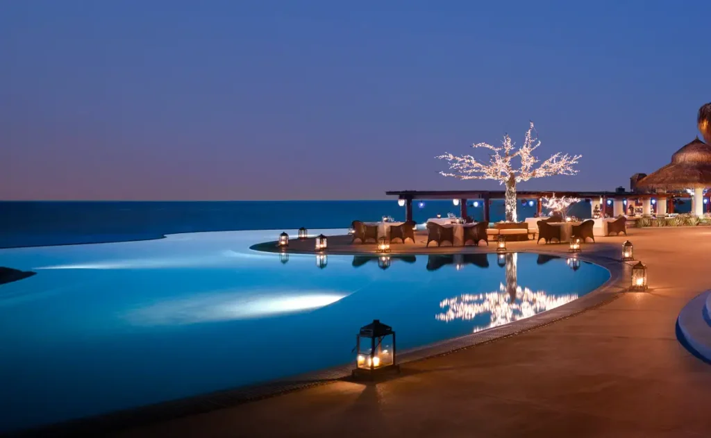 Infinity pool at Las Ventanas al Paraiso