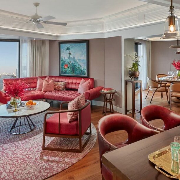 Travelling to Thailand? Consider booking the elegant Mandarin 
Oriental Bangkok. Panache World, as preferred partners, can get you 
confirmed upgrades at the time of booking.