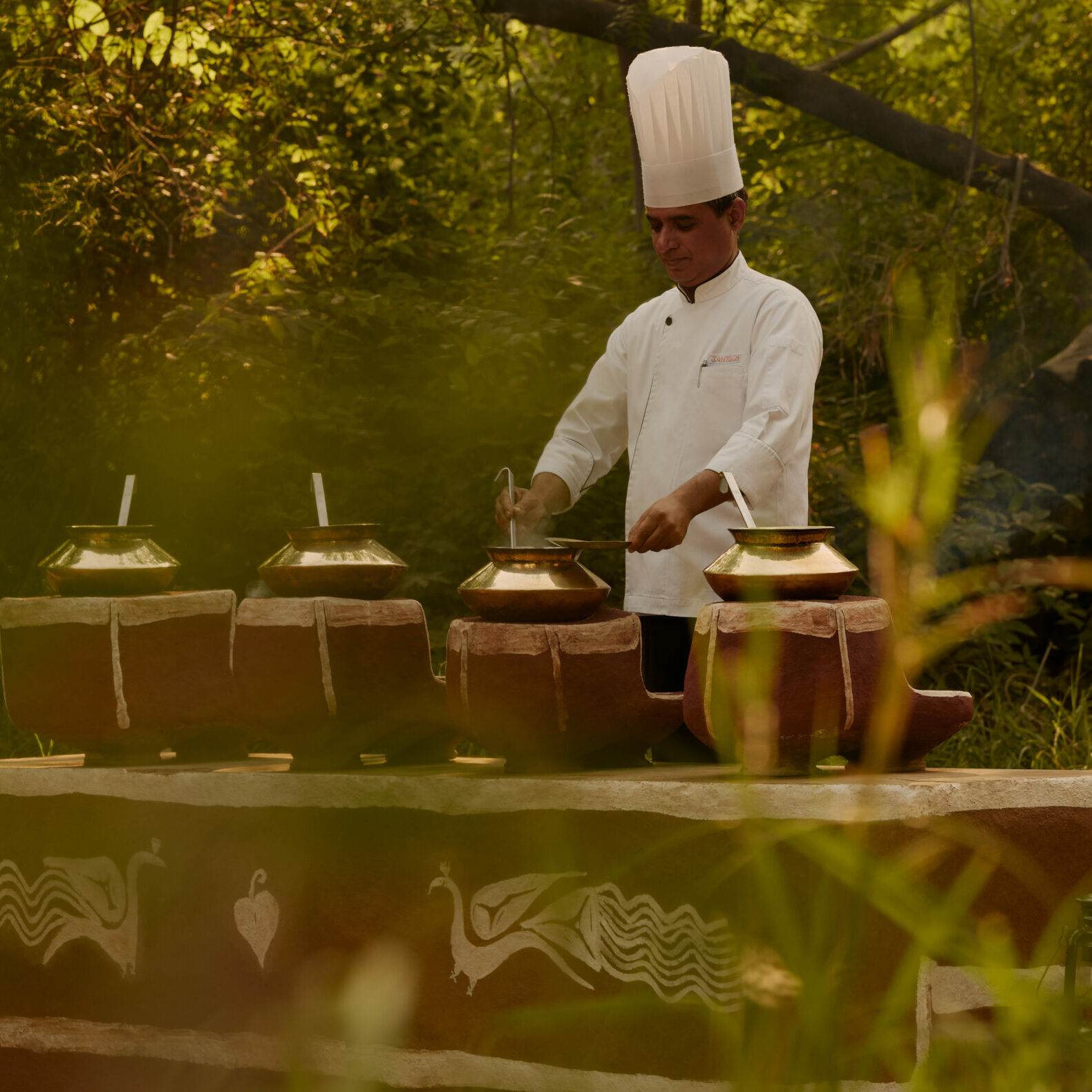 The cuisine showcases the best of Rajasthani flavours alongside international dishes, prepared with local fresh produce and in traditional clay pots. Refreshing welcome drink.