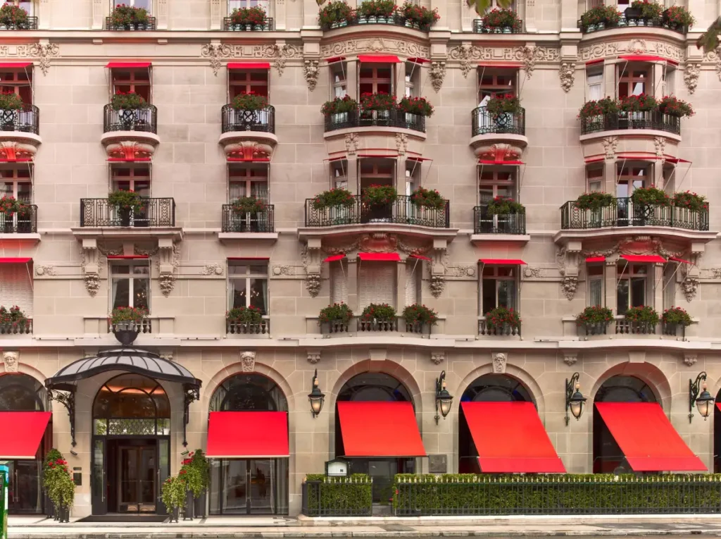 Hôtel Plaza Athénée, Paris