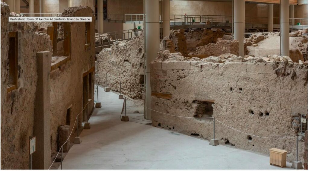 Photo 2 The city featured multi-story buildings and a central sewage system linking to each household, an innovation that didn’t reach Europe until the 19th century!