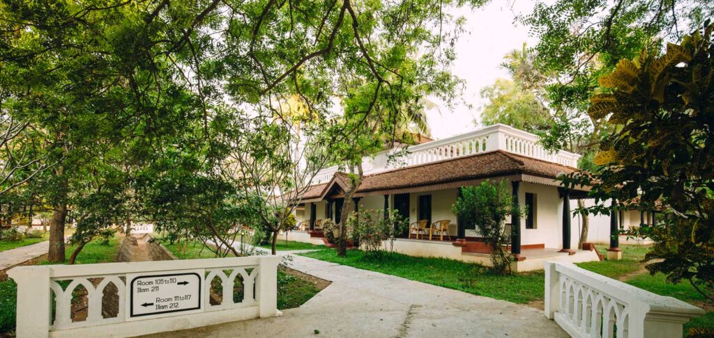 Mantra Koodam is fashioned in the style of an agraharam, a traditional Tamil Brahmin street, where houses (illams) line either side of it.